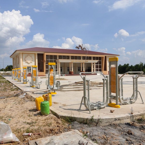 dụng cụ thể thao trường học