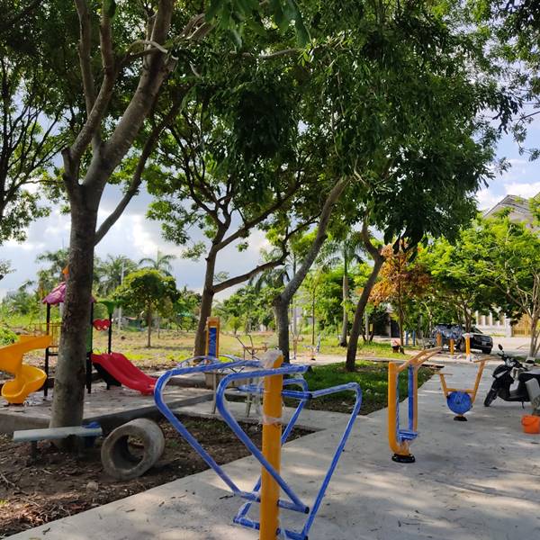 lắp đặt dụng cụ thể thao ngoài trời