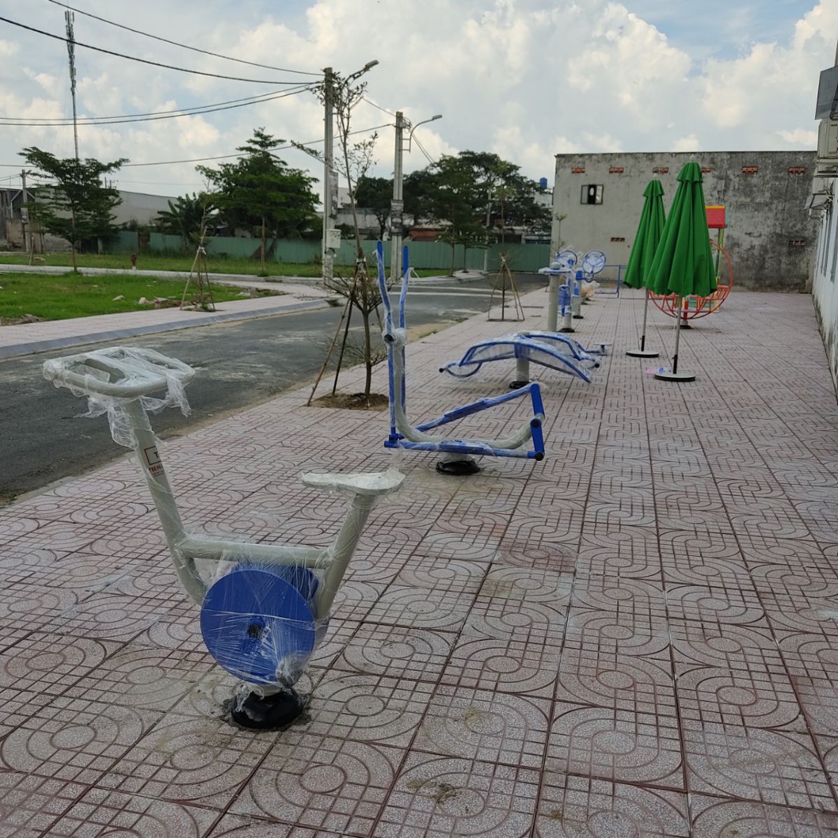 thiết bị tập thể thao ngoài trời