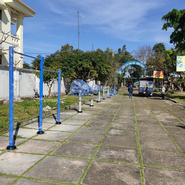 thiết bị thể dục công viên